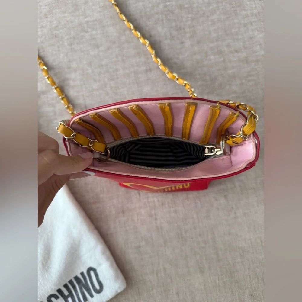 Authentic vintage MOSCHINO french fries - MC DONALD’s bag 🍟piece for collectors